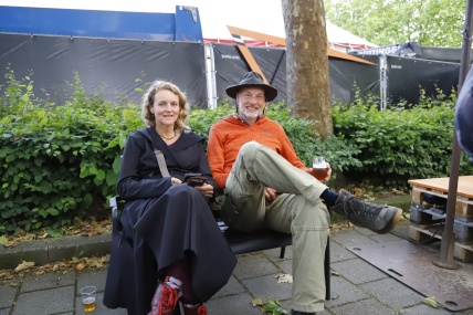 BEZOEKERS