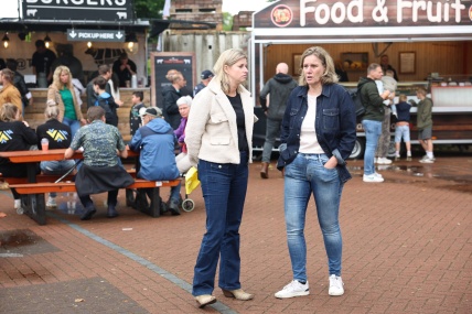 BEZOEKERS