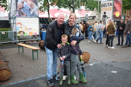 BEZOEKERS