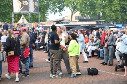 BEZOEKERS