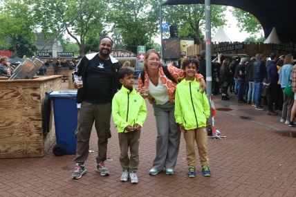 BEZOEKERS