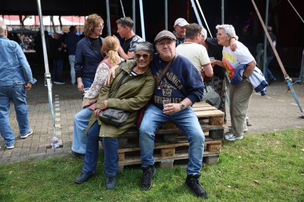 BEZOEKERS