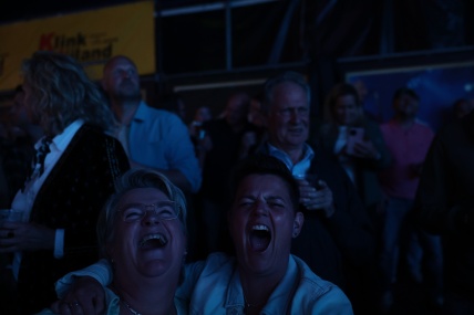 BEZOEKERS