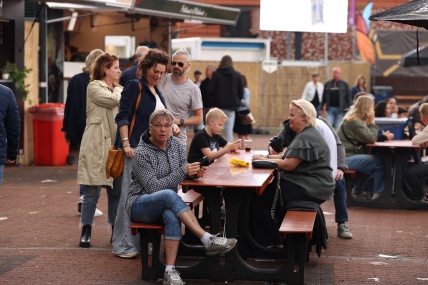 BEZOEKERS