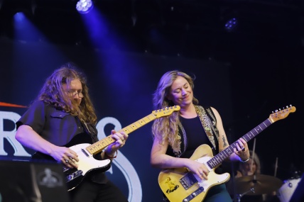 Joanne Shaw Tayler