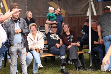 BEZOEKERS