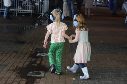 BEZOEKERS