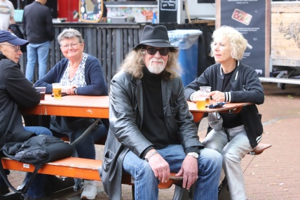 BEZOEKERS