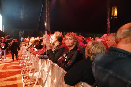 BEZOEKERS