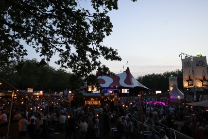 SFEER ZATERDAG