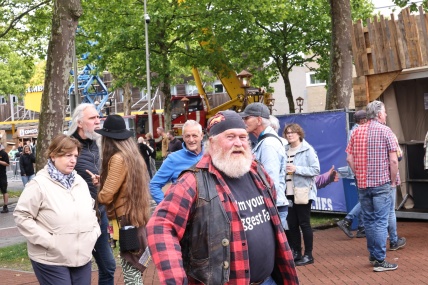 BEZOEKERS